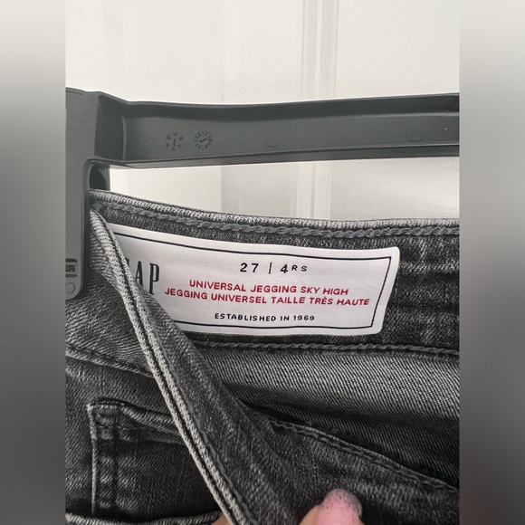 Gap jeans - Picture 2 of 2